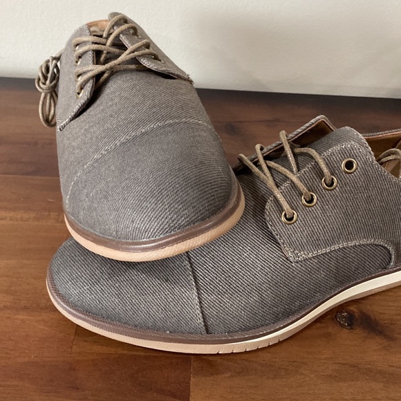 R2 Harvey greige (grey/beige) canvas oxfords - men’s 8M - Picture 4 of 6